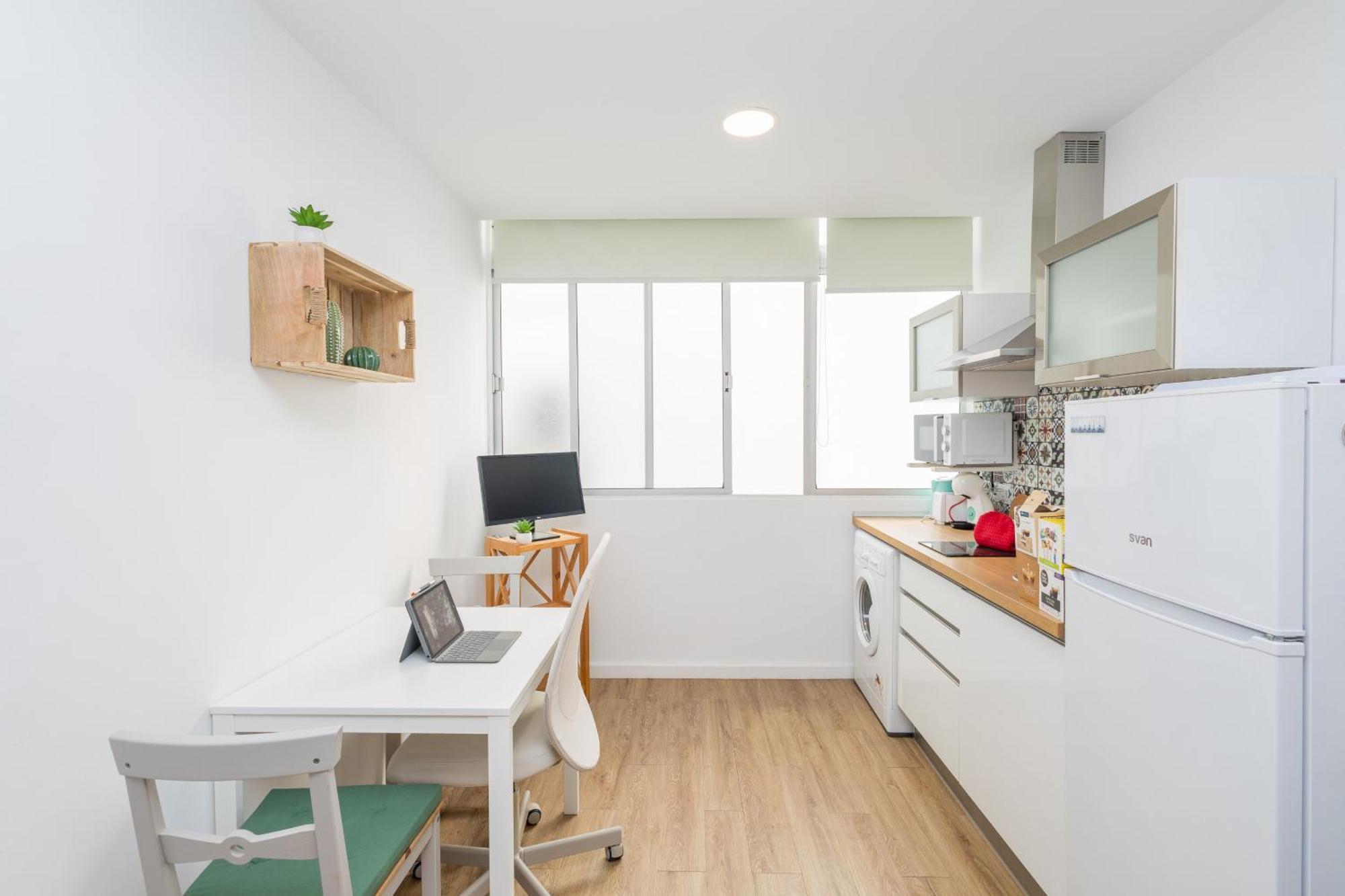 Appartamento Las Canteras Beach Workfriendly Bright Studio Las Palmas de Gran Canaria Esterno foto